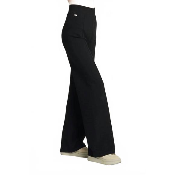 NEW LUNE ACTIVE forest flared pant in black - Picture 3 of 4